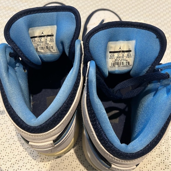 Authentic Nike Air Jordan 1 Retro High CP3 2014 Size 6.5 - Picture 3 of 8